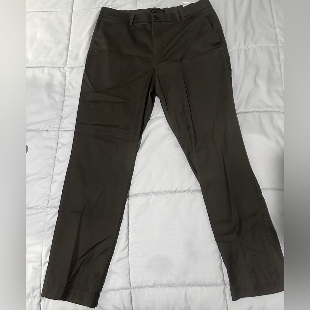 Grey banana republic slim fit pants